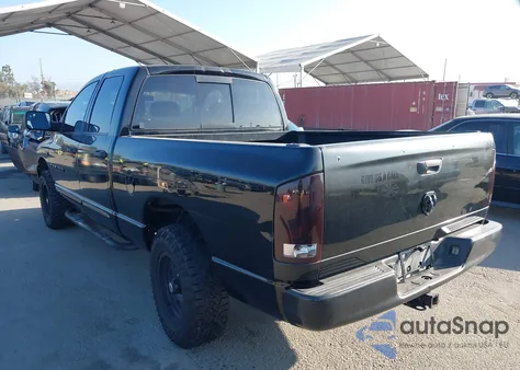 2005 Dodge Ram 1500 Slt/Laramie z USA, uszkodzony, nr VIN 1D7HA18D05S339775